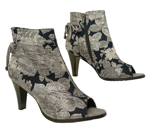 D544-D2811-6   Silver