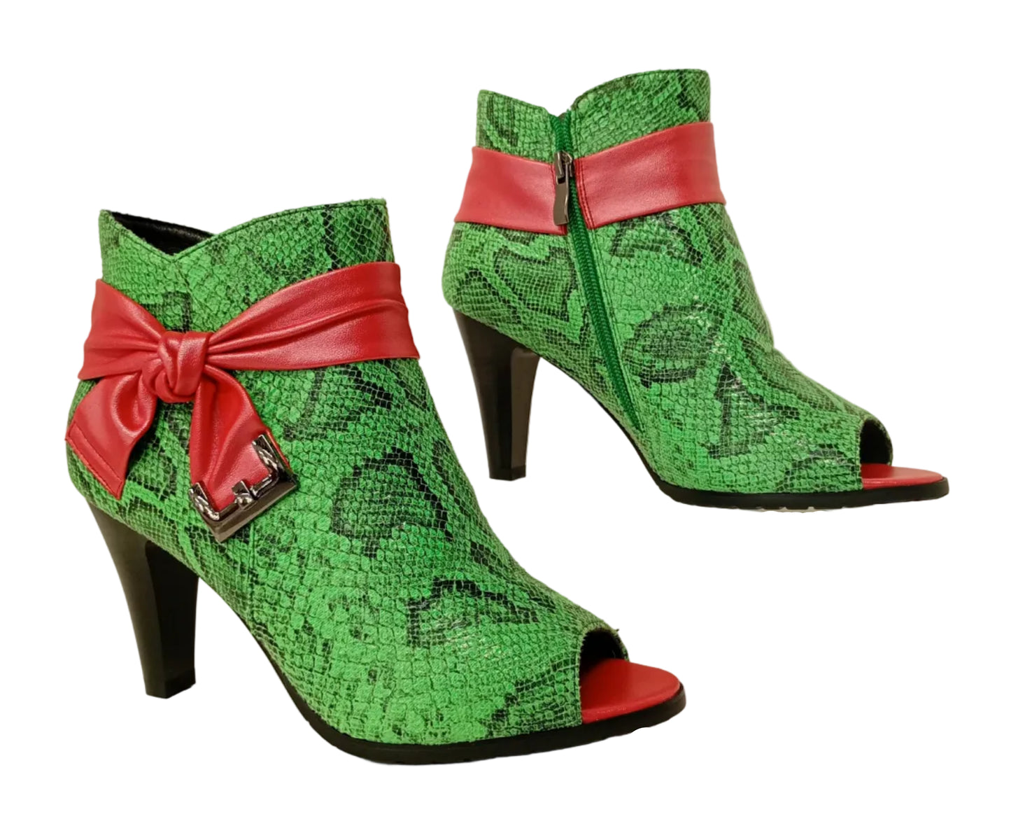 D544-81572-28 - Green